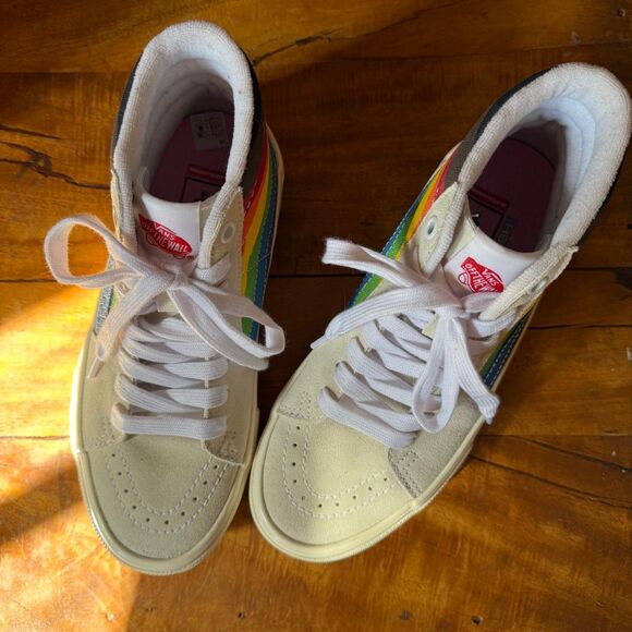 Vans White Rainbow Pride Sk8-Hi Top Skate Shoes Mens Size 6 Womens 7.5 - Picture 2 of 10